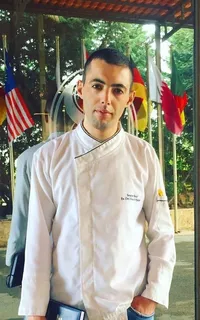 chef  Akram