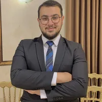 الأستاذ ثائر فايز