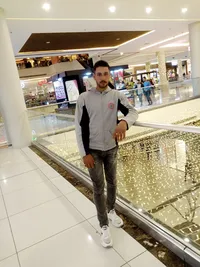 حمزة ابو ايمن