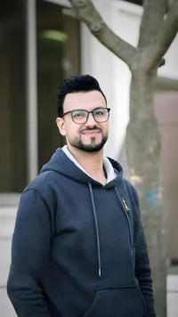 عمر أبو حسن