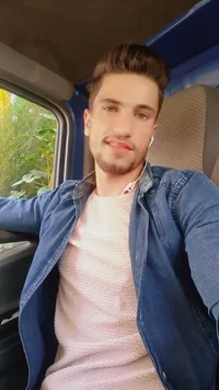عز الشويكي