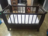 سرير اطفال خشب للبيع : سرير بيبي خشب مستعمل : تخوت اطفال خشب : افضل سعر |  السوق المفتوح