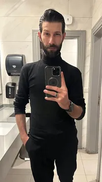 اشرف  ابو فخر
