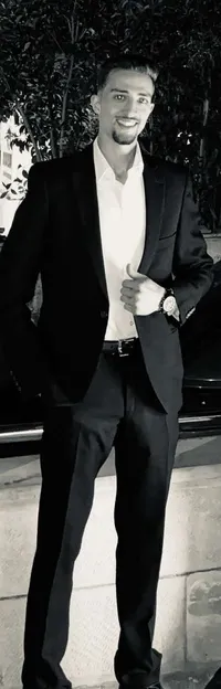 مصعب  ابو ليلى 