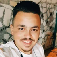 احمد نيوتن