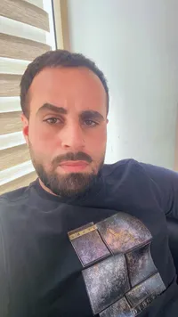 طارق  عمر 