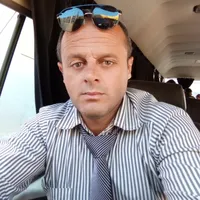 طارق مومني