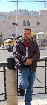 مقبل علي احمد