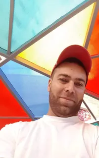 بهجت  عياد 