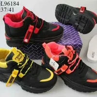 BLACK SHOES aboMotaz
