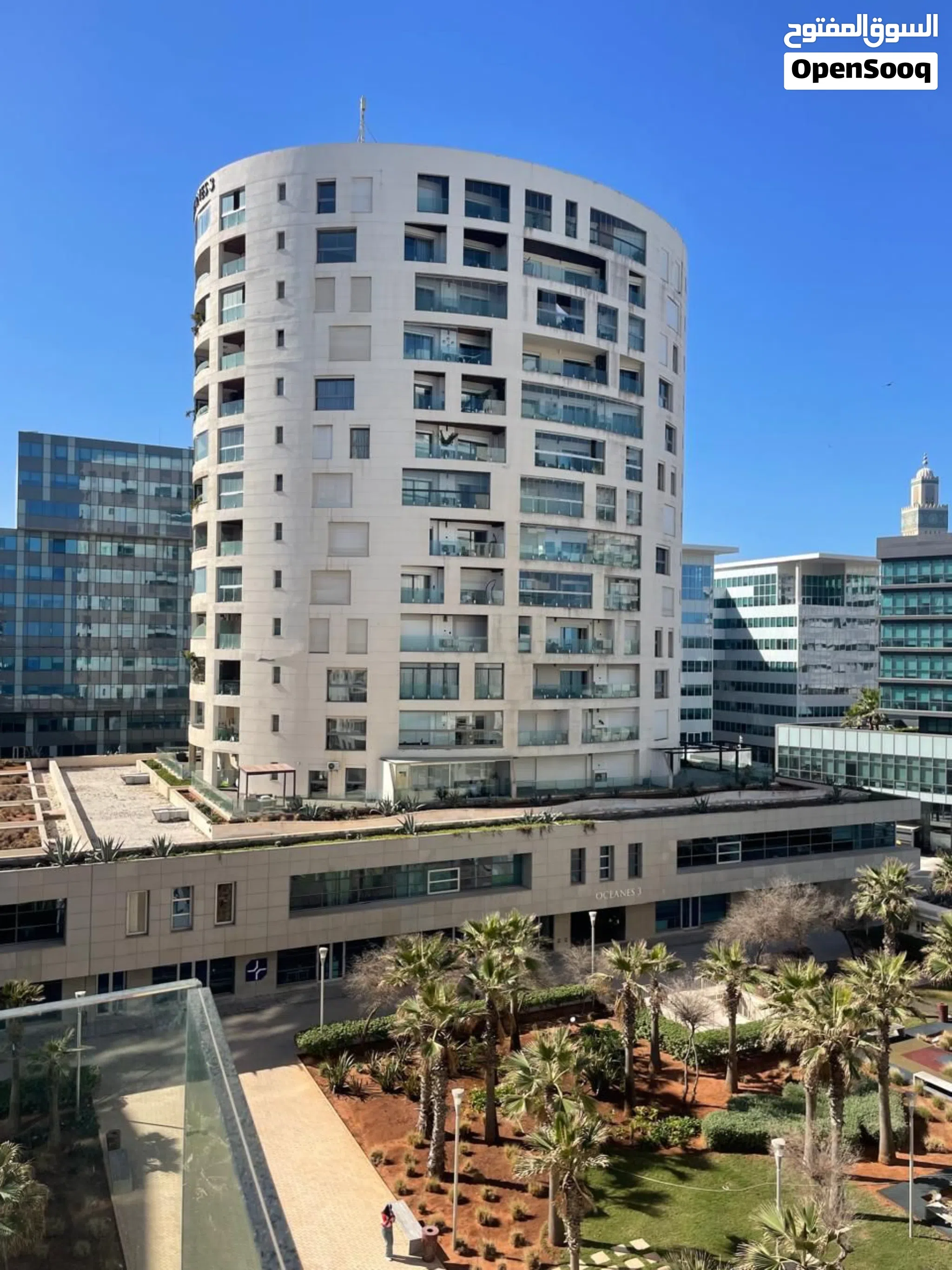 Mido for me a modern residence