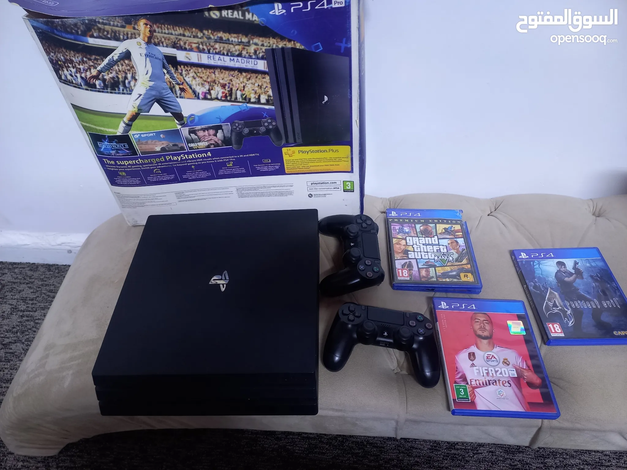 Ps4 pro best sale souq