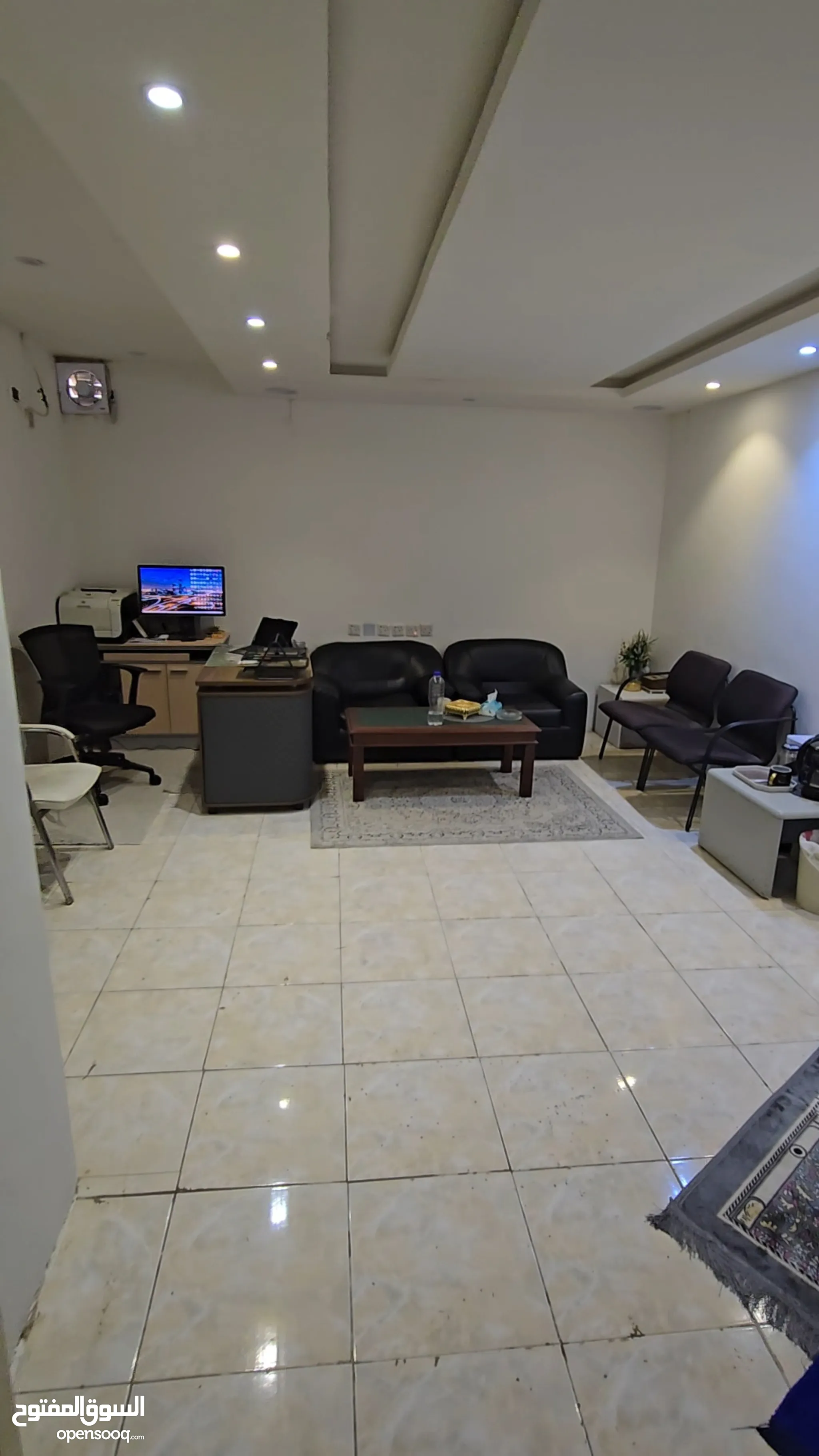 استوديو عزاب للإيجار الشهري