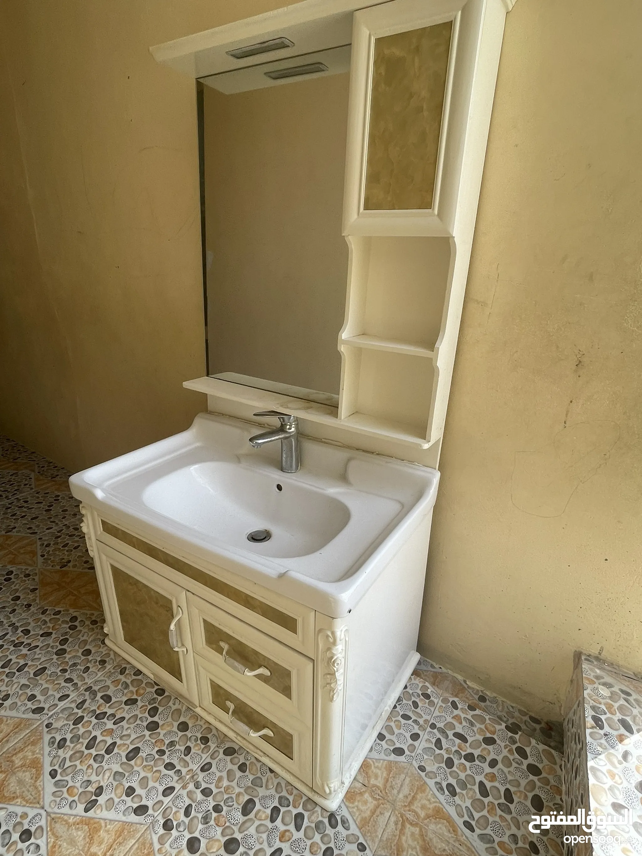 اطقم حمامات للبيع : حمامات تركي : حمامات معلقة : ارخص الاسعار في عُمان |  السوق المفتوح