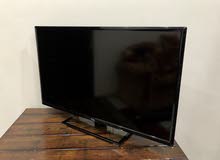 TCL 32" HD LED TV TCL 32" HD LED TV