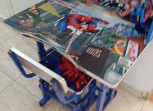 مكتب اطفال مع كرسي