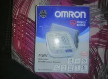 جهاز قياس ضغط الدم Omron جهاز قياس ضغط الدم Omron