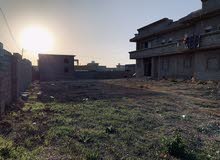 مبنى أرضي يبعد عن طريق رئيسي 80م مساحه داخليه 320م ومساحه خارجيه 500 مبنى أرضي يبعد عن طريق رئيسي 80م مساحه داخليه 320م ومساحه خارجيه 500