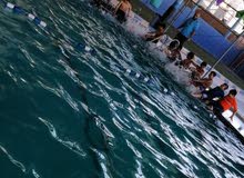 مدرب سباحة مدرب سباحة