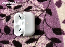 سماعة Airpod 2 كاملة هي وملحقات السعر 250 سماعة Airpod 2 كاملة هي وملحقات السعر 250