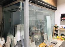 glass cabinet for sae in 250.000 only worth 950.000