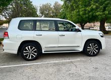 Toyota Land Cruiser 2019 in Southern Governorate