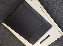 Wacom Intuos Pro Pen and Touch Large Tablet (PTH851) OLD MODEL
