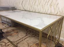 للبيع اغراض سرير وغنفات وطاوله للبيع اغراض سرير وغنفات وطاوله