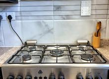 Cooking range for sale with underneath oven. Cooking range for sale with underneath oven.