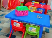 طاولات وكراسي اطفال.