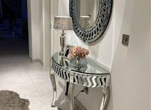 mirror and console for sale, at 700 AED