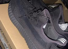 Yeezy Boost 350 V2 Cinder size 10.5 للبيع Yeezy Boost 350 V2 Cinder size 10.5 للبيع
