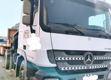 Tractor Unit Mercedes Benz 2013 in Southern Governorate