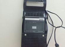 مسجل سوني كاسيت موديل قديم عمره اكتر من 70 عاما للي يحب يقتني اثريات مسجل سوني كاسيت موديل قديم عمره اكتر من 70 عاما للي يحب يقتني اثريات
