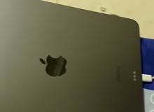 Apple iPad 128 GB in Ajman