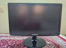 Samsung 18.5inch SyncMaster SA10 Monitor  شاشة سامسونج بحالة الوكالة فقط ب 19.99 سعر حررررق