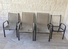 كراسي حدائق مستعملة حالتها كما في الصور للبيع