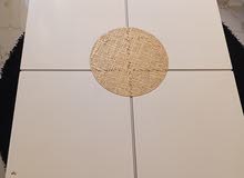 طاولة وسط مربعه من ميداس