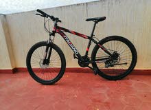 italiano bike noir avec le rouge et le gris avec des pneus 26 pouces 1.75 bon ét italiano bike noir avec le rouge et le gris avec des pneus 26 pouces 1.75 bon ét