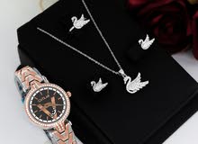 ساعة نسائي مع طقم اكسسوار شكل ماركة ساعة نسائي مع طقم اكسسوار شكل ماركة