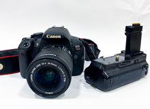 Canon 700d & 18-55 lens & Battery grip Canon 700d & 18-55 lens & Battery grip