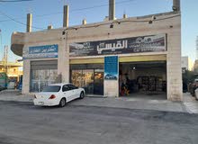 السلام عليكم عندي محلين الأول محل زينة سيارات والمحل التاني شغل كويك سيرفس من غيار زيت وغيار بركات