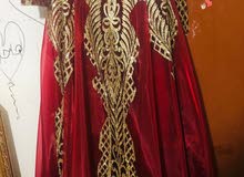 نفنوف عنابي لبسه وحده نضيف وجديد نفنوف عنابي لبسه وحده نضيف وجديد