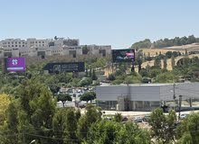 شقة مفروشة  في موقع مميز جداً وإطلالة رائعة بالقرب من مجمع الملك حسين للأعمال – ضاحية الأمير راشد