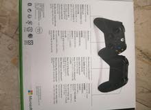 XBOX controller with rechargeable battery
