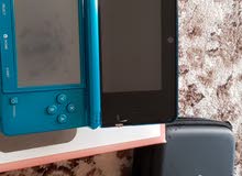 3ds  with 100 games inside  very clean