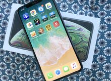 iphone xs max with box & acess