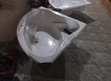 حوض استحمام(بانيو) زاوية للبيع الواحد حوض استحمام(بانيو) زاوية للبيع الواحد