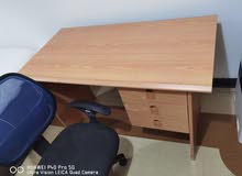 طاولة كمبيوتر وكرسي - PC Table and Chair