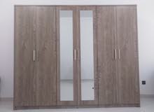 6 doors wardrobe, never used, perfect condition